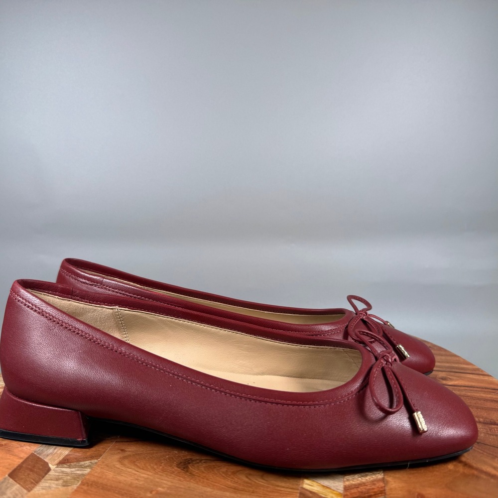 Clarks Pure 2 Trim Burgundy Leather Square Toe Bow Ballet Flats Womens 8.5 M